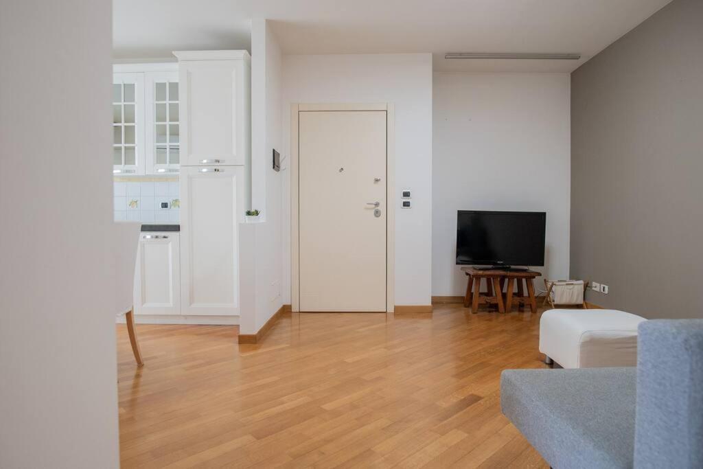 Adriatico HomeMare-Fiera-Centro Bari Eksteriør bilde